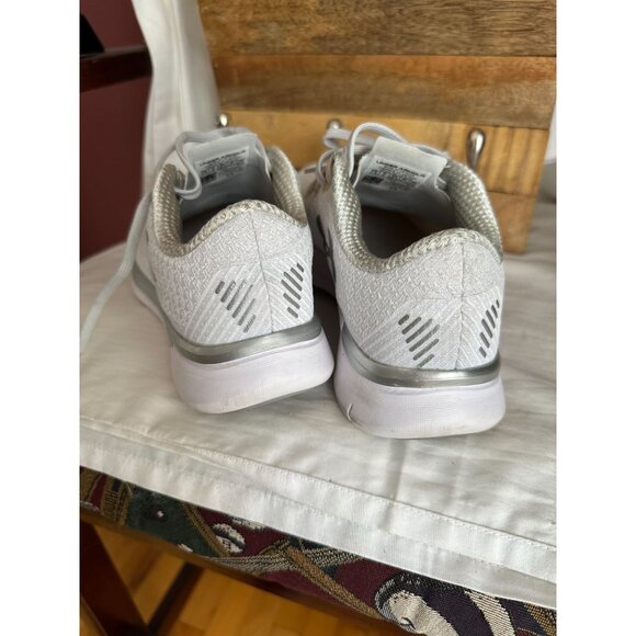 Under Armour Charged Lightening Women's Running White (1285494-004) Size 7.5 - Picture 4 of 7